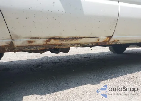 2010 Ford E-350 Super Duty Xl/Xlt из США, поврежденный, VIN 1FBNE3BL3ADA77850